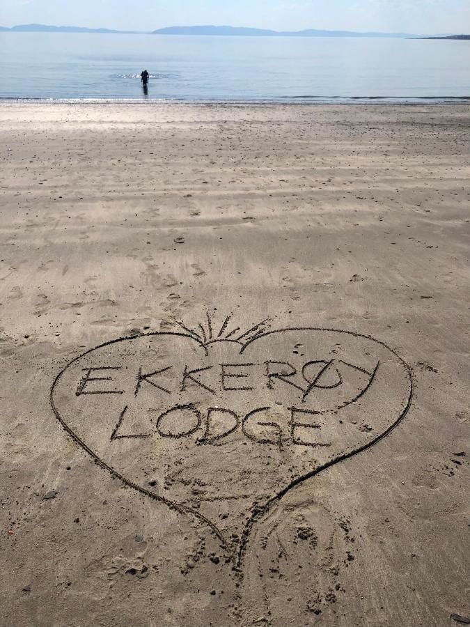 Ekkeroy Lodge - Arctic Living 벧소 외부 사진